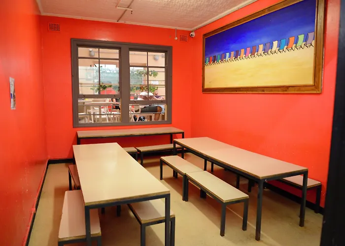 Maze Backpackers - Sydney Hostel